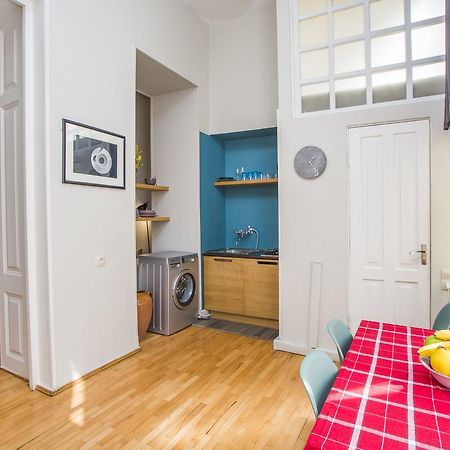 Charming 2Br Apartment In Old Tbilisi - By Wehost Exterior photo