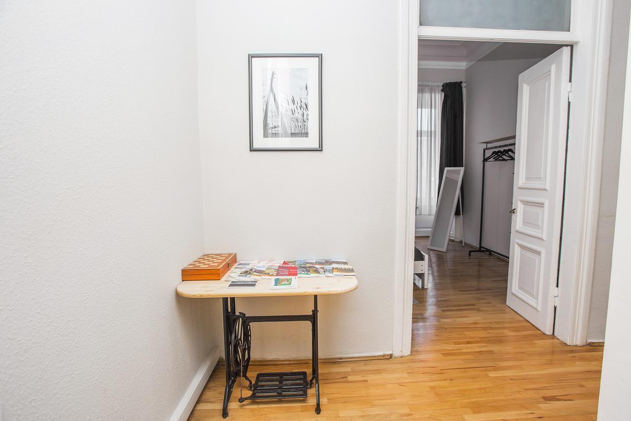 Charming 2Br Apartment In Old Tbilisi - By Wehost Exterior photo
