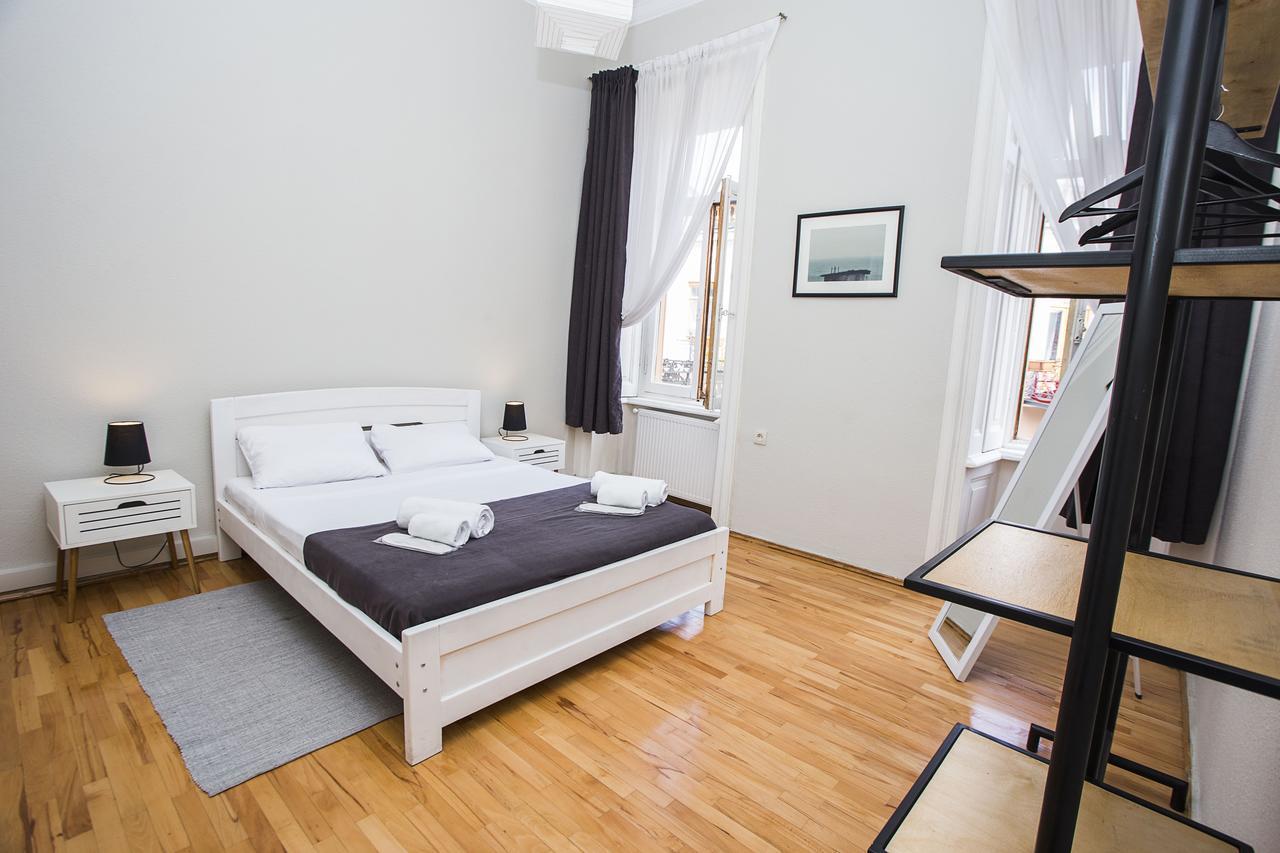 Charming 2Br Apartment In Old Tbilisi - By Wehost Exterior photo